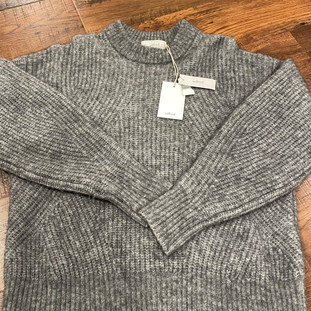 Aritzia Holly merino wool sweater - Picture 7 of 8
